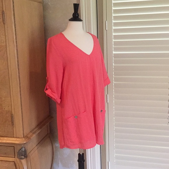 Soft Surroundings Tops - Soft surroundings melon colored tunic🍁